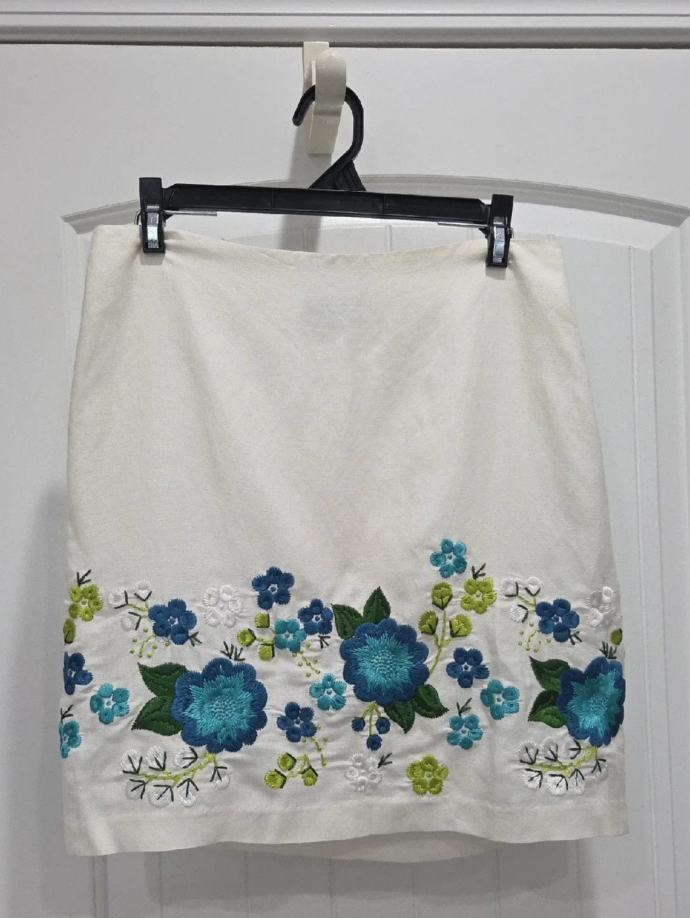 Michael Kors Linen Embroidered Skirt, SIZE 4
